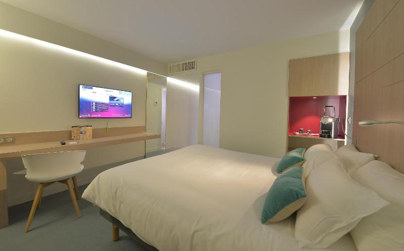 Superior Double Room image 2
