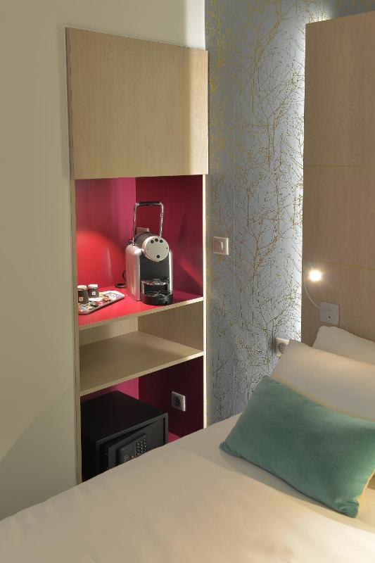 Superior Double Room image 4