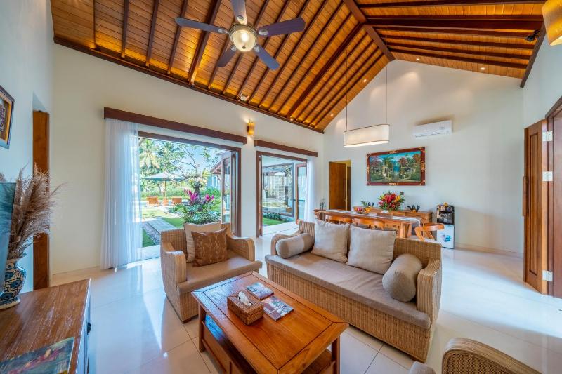 Pranaya Parama Ubud Villa by Nagisa Bali - image 14