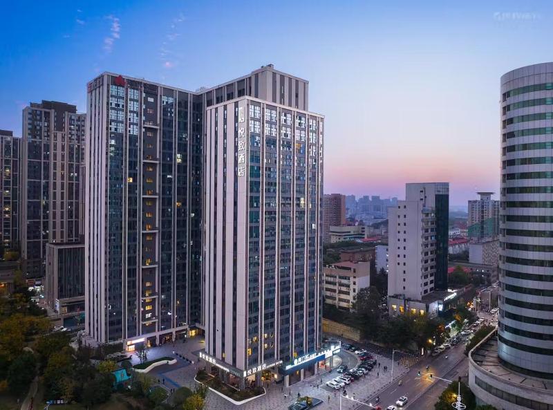 ROYGEM Hotel Changsha Wuyi Square - image 1