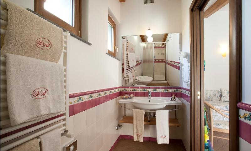Double Room image 2