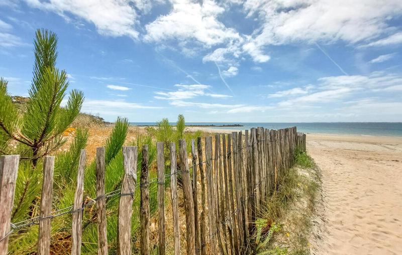 1 Bedroom Amazing Apartment In Carnac - image 9