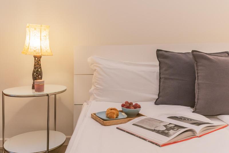 Residenza Art Design in Como by Rent All Como - image 8