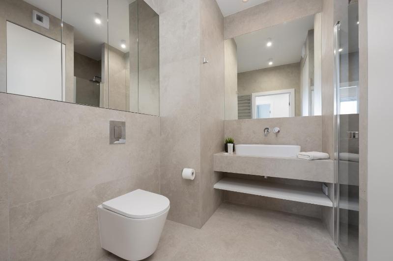 Prestigious Apartments with Sauna & Gym by Renters Prestige - image 3