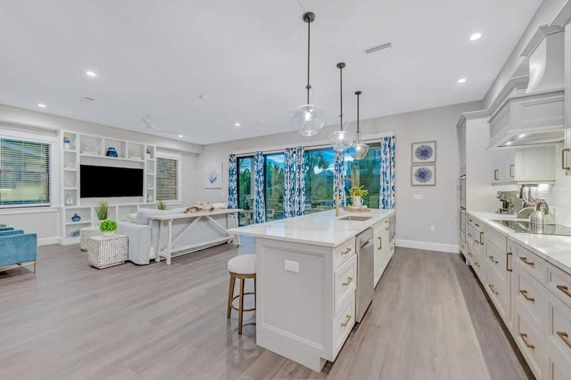 Summer Shores Estate - image 24