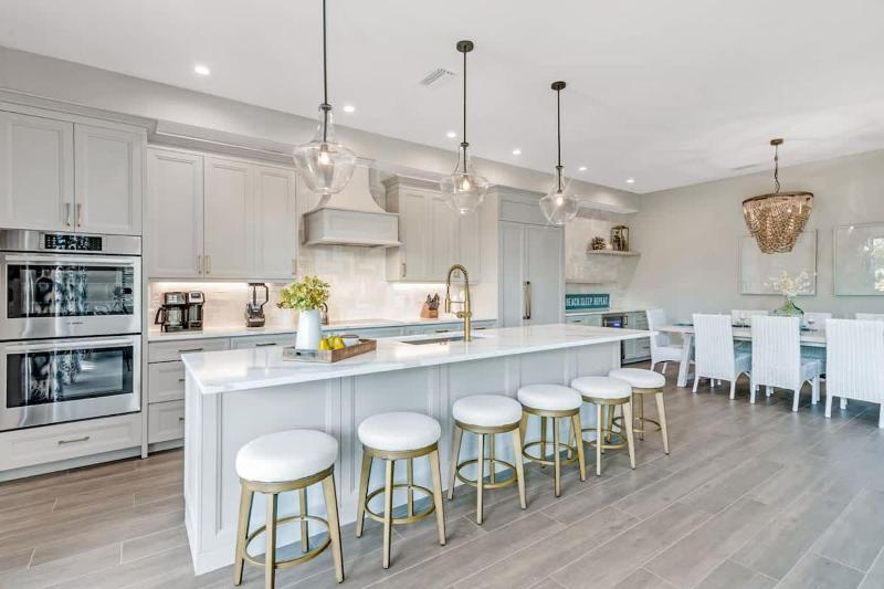 Summer Shores Estate - image 5