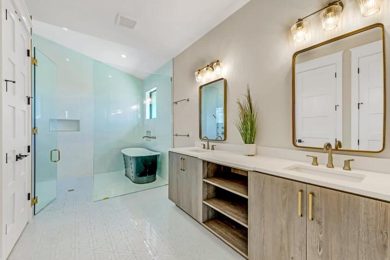 Summer Shores Estate - image 3