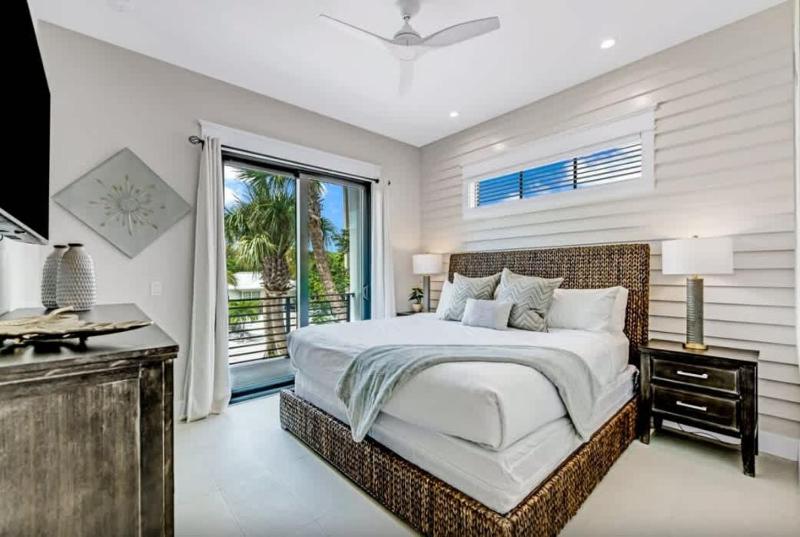 Summer Shores Estate - image 18