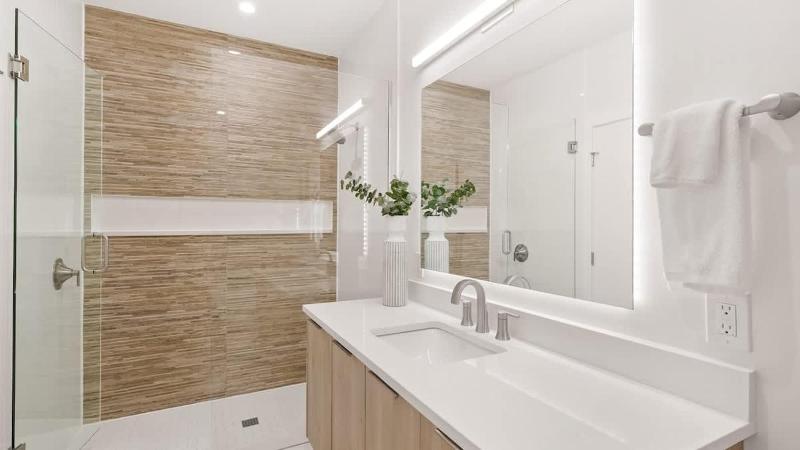 Top Deck Estate - image 26