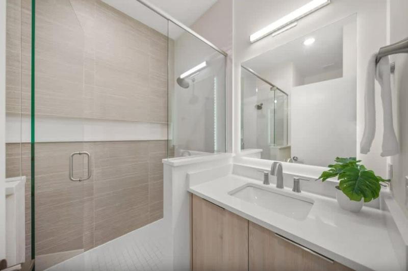 Top Deck Estate - image 18
