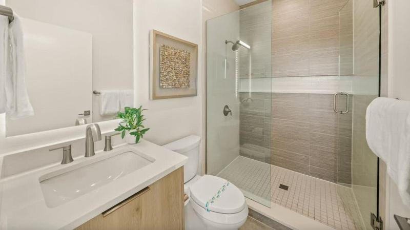 Top Deck Estate - image 31