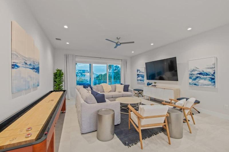 Gulfside Green Estate - image 35