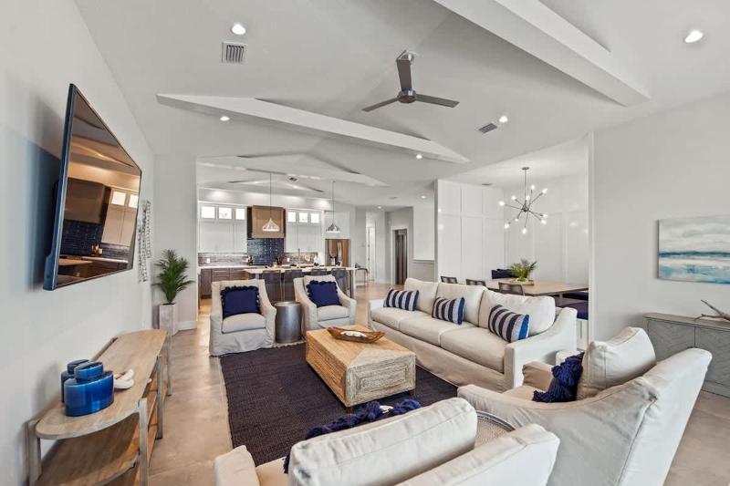 Gulfside Green Estate - image 32
