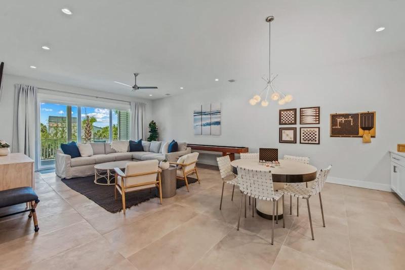 Gulfside Green Estate - image 15