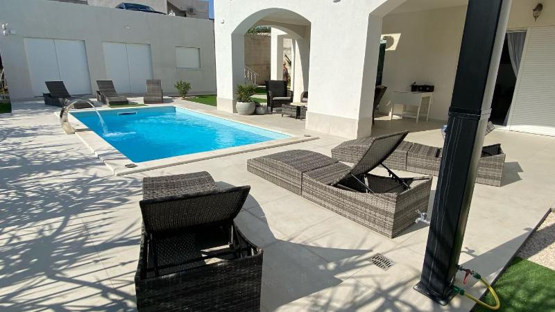 Apartments with swimming pool Pag - 24360 - image 32
