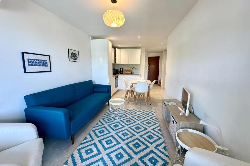 Cozy apartment with terrace in Cannes - image 7