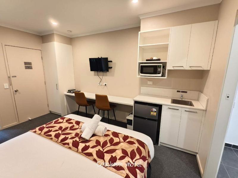 Coachman Motel and Holiday Units - image 18