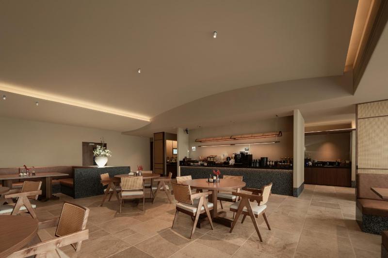 Atour Hotel Wuhan Jianghan Road International Plaza - image 39