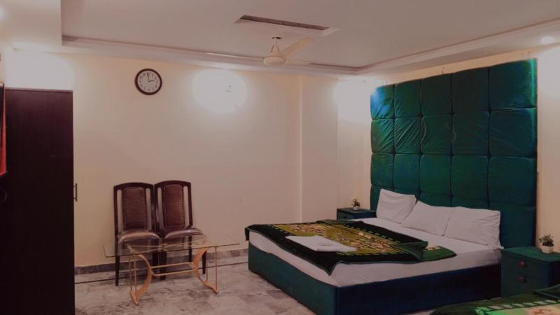 Hotel Crown Plaza Near Karachi Airport Darul sehat Hospital Dow Agha khan and Liaqat Hospital - image 2