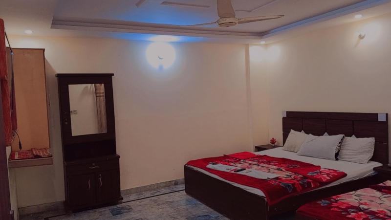 Hotel Crown Plaza Near Karachi Airport Darul sehat Hospital Dow Agha khan and Liaqat Hospital - image 6