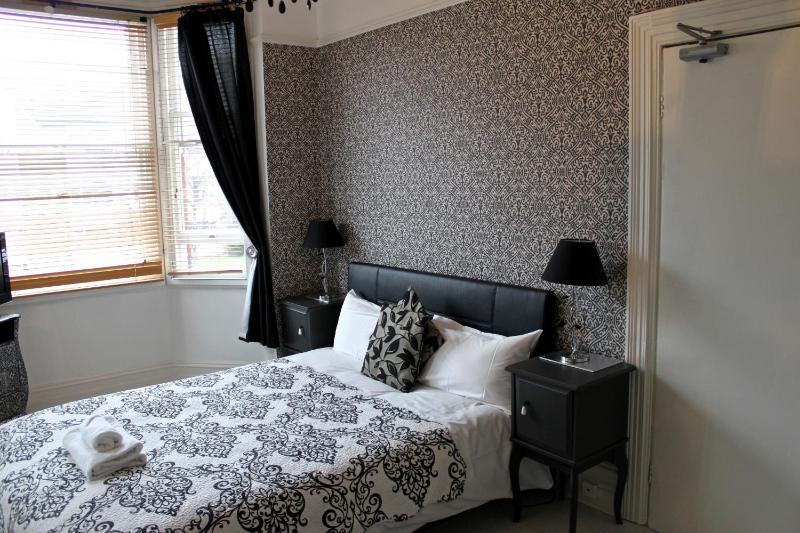 Executive Double Room image 3