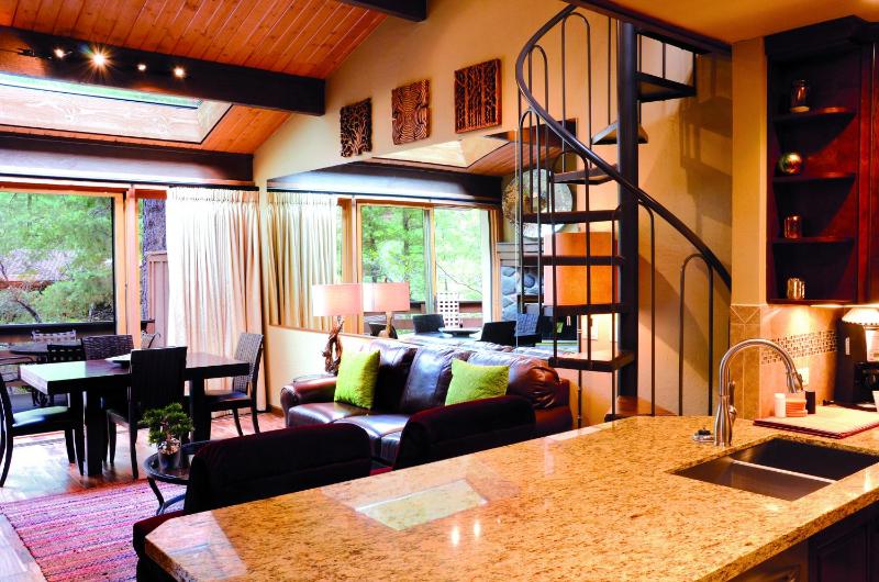 Two-Bedroom Villa with Forest View image 2