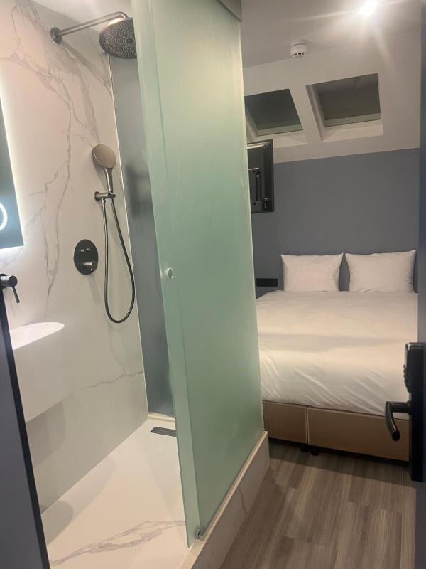 The Hyve Budget Hotel Rotterdam - image 7