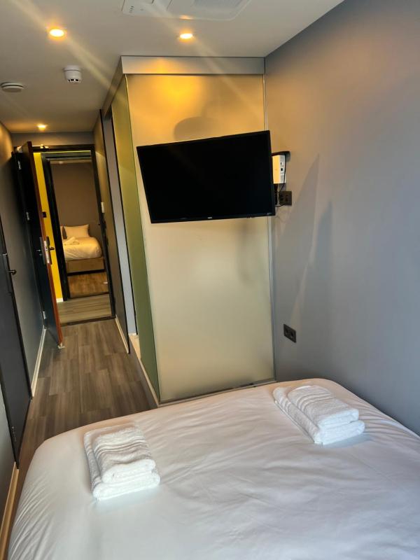 The Hyve Budget Hotel Rotterdam - image 13