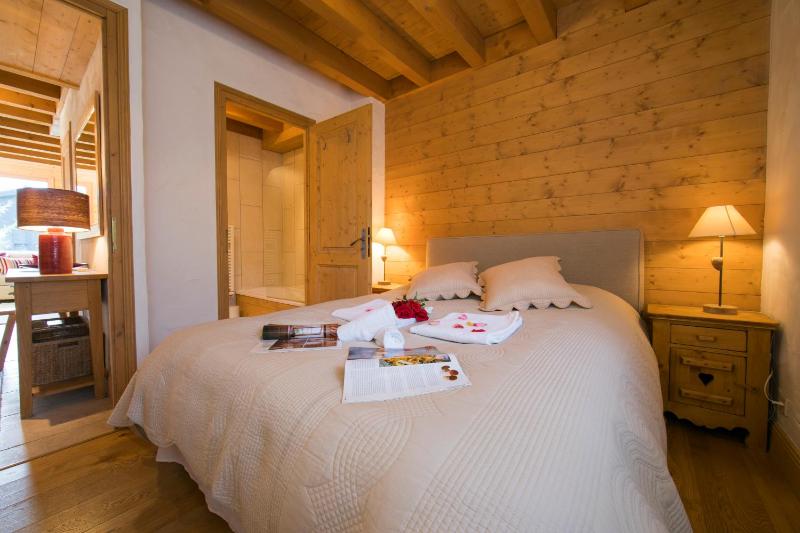Chalets Bonheur 6BR Sauna Sleeps 10 - Happy Rentals - image 17
