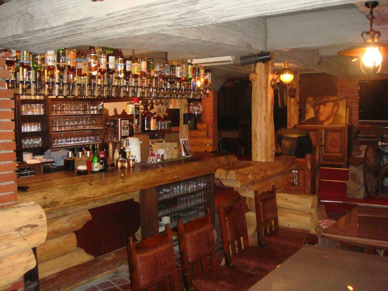 Hunter Lodge - image 37