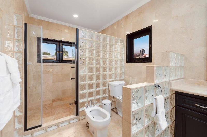 5BR Family Bed Pool Villa Serene Grace By Bocobay - image 21