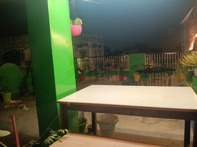 Sandhya Guest House Varanasi Near Ganga River - image 12