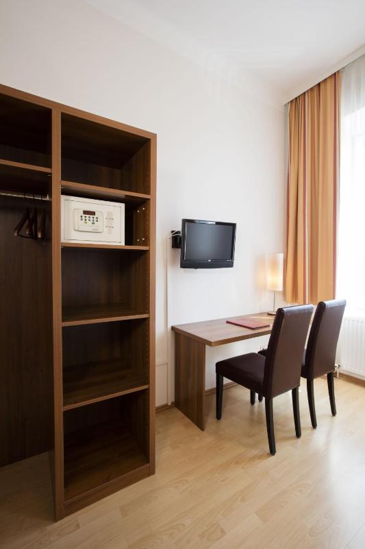 Family Junior Suite image 3