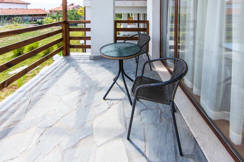 Studio with Garden View image 3