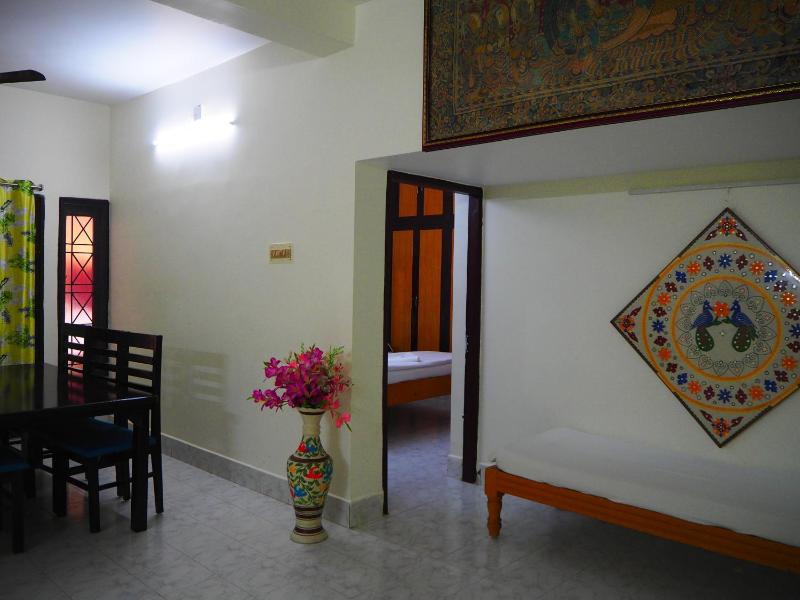 Garden Villa 43 by Tirupati Homestay Free Breakfast Near Taj hotel Posh location Close proximity to restaurants Alipiri flyover - image 15