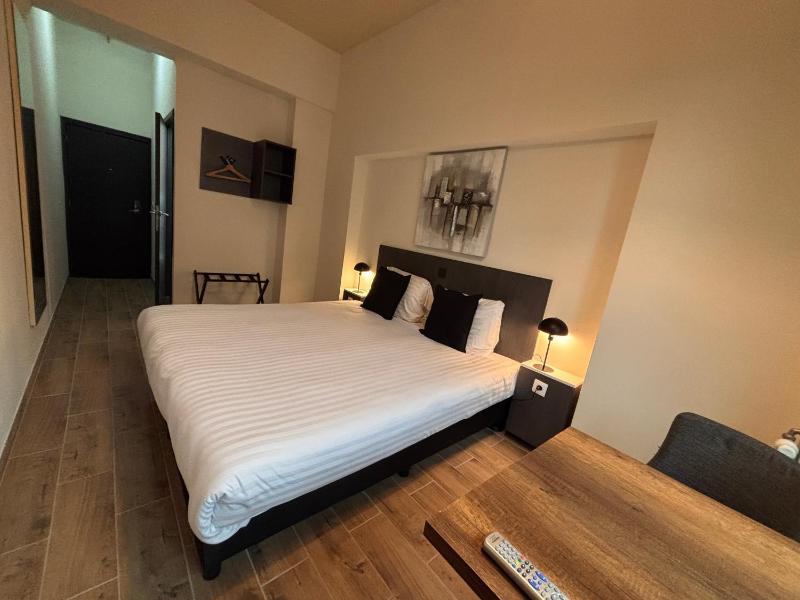 Hotel Aviation - image 8