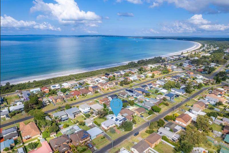 Bay Bliss - Fireplace - 3 Mins Walk to Beach - image 16