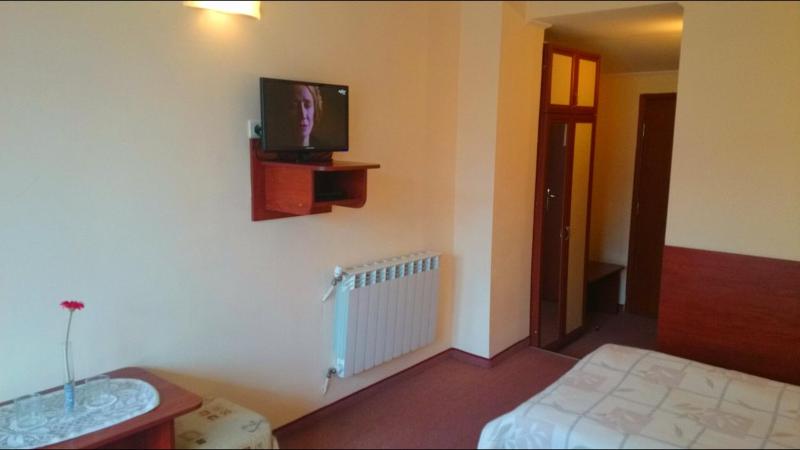 Twin Room image 2