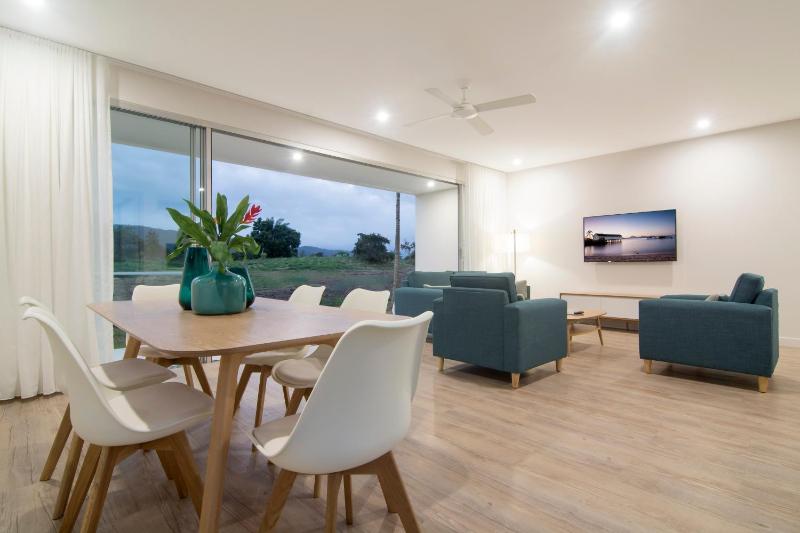 Pool Resort Port Douglas - image 3