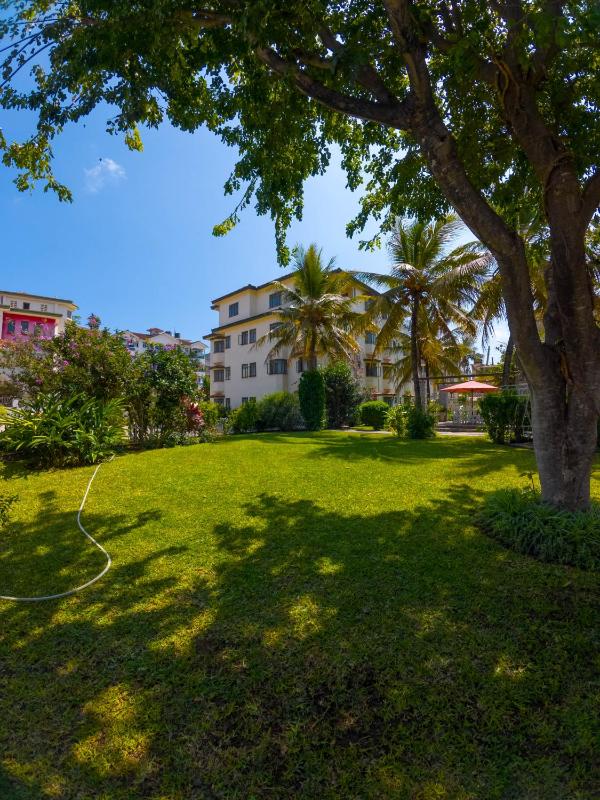Cosy 1 BR with Swimming Pool & Garden & 25 Mins to Airport - C04 - image 5