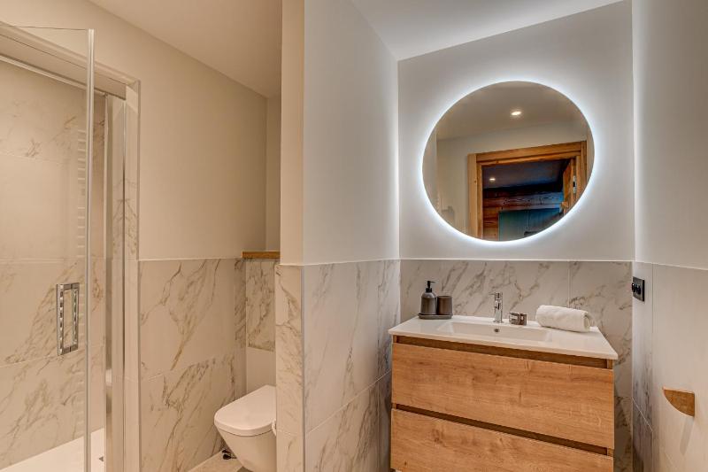 Chalet Diard Detached Chalet Alpes Agency Sleeps 6 to 8 - image 12