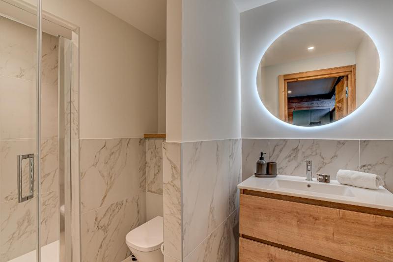 Chalet Diard Detached Chalet Alpes Agency Sleeps 6 to 8 - image 2