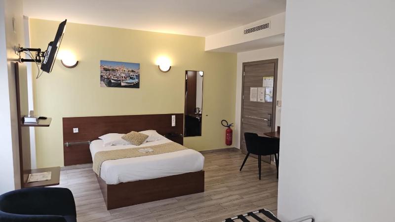 Massilia hôtel - image 13
