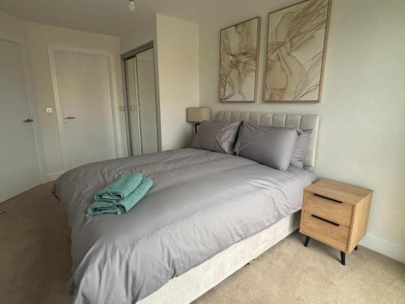 Chic Urban Living- New 2Bed2Bath Apartment in City - image 11