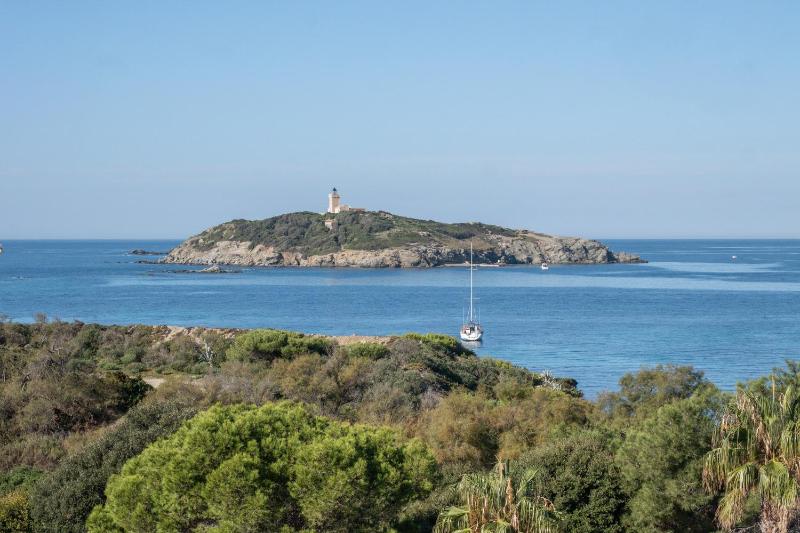 Hôtel Helios & SPA - Ile des Embiez - image 4