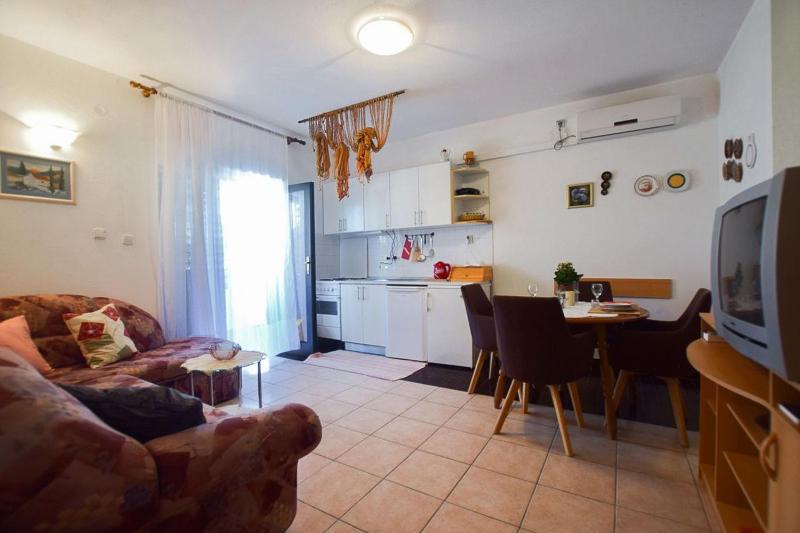 Apartments Derado - image 25