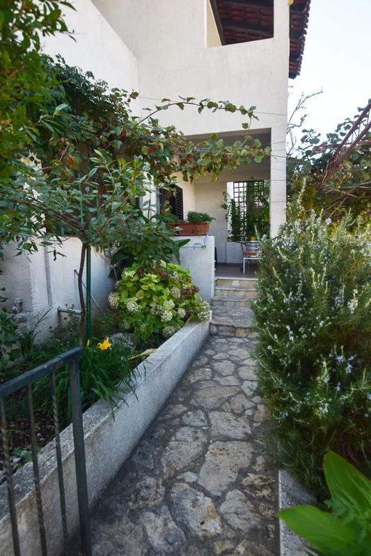 Apartments Derado - image 4