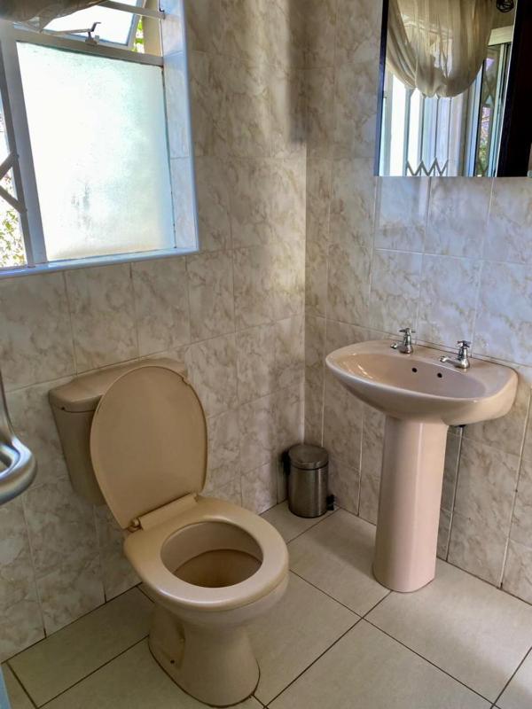 2 bedroomed apartment with en-suite and kitchenette - 2064 - image 8