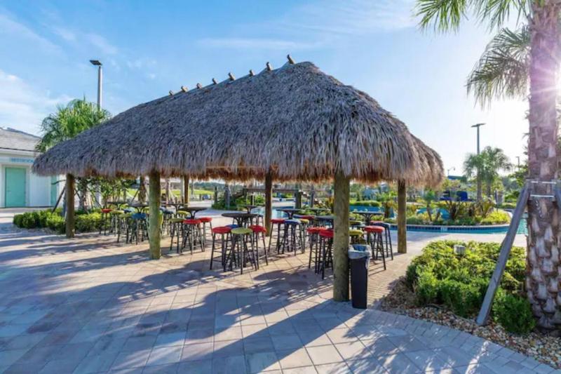 Modern Oasis at Storey Lake w 4BR & Heated Pool - image 16