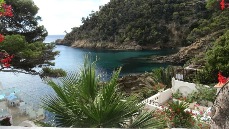 Hotel La Calanque - image 17